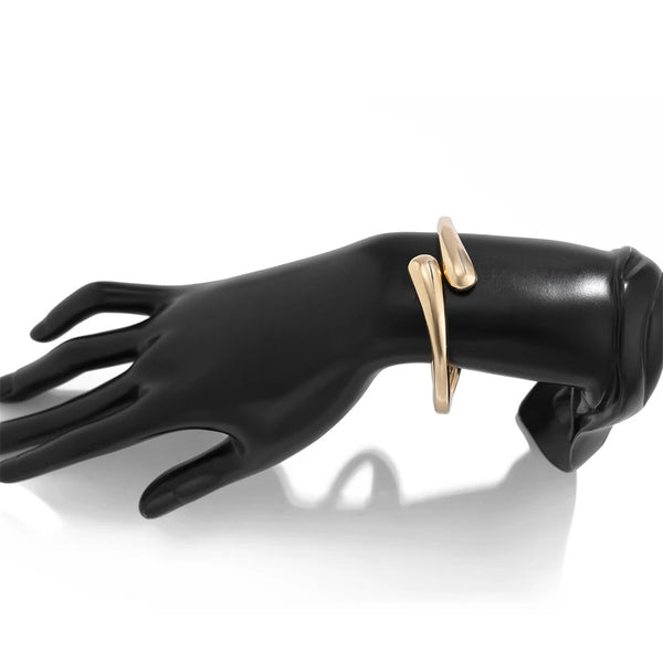 Large bracelet et bague en métal pour femmes